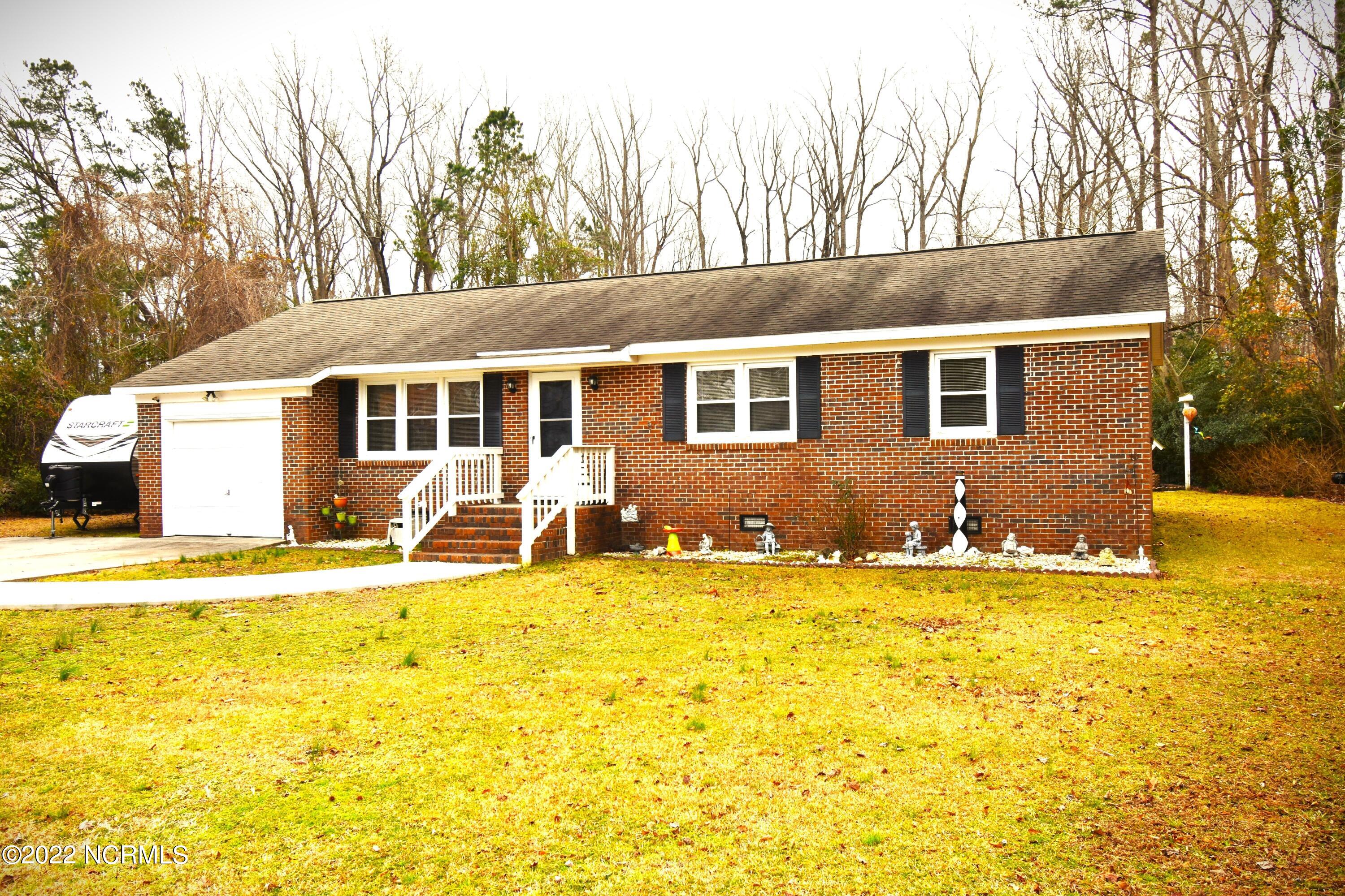 418 Boros Road New Bern, NC 28560 - Photo 3 of 28 5