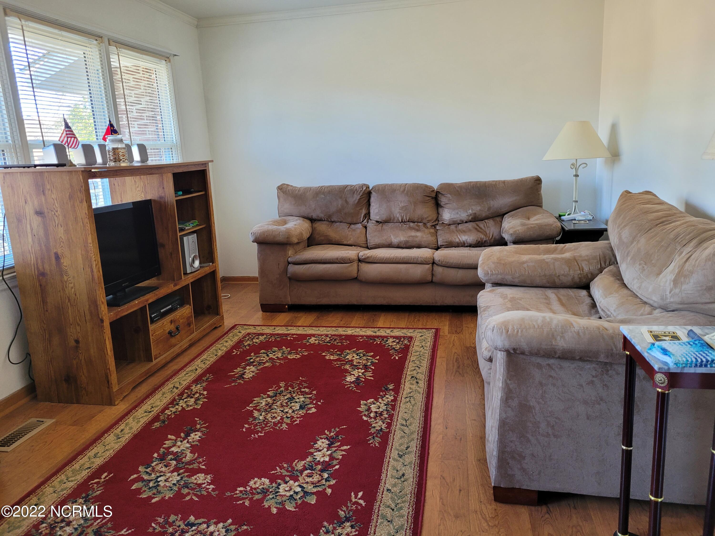 418 Boros Road New Bern, NC 28560 - Photo 6 of 28 20220216_094244