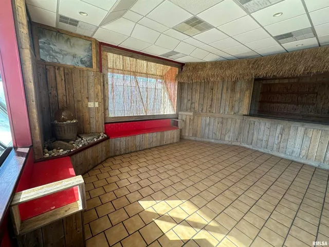 $349,000 | 706 Plaza Drive, Carterville, IL 62918