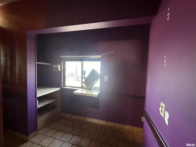 $349,000 | 706 Plaza Drive, Carterville, IL 62918