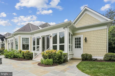$2,475,000 | 11736 Gainsborough Road, Potomac, MD 20854