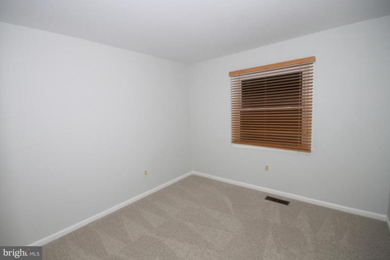 9213 Rockefeller Lane Springfield, VA 22153 - Photo 16 of 30 Bedroom #3