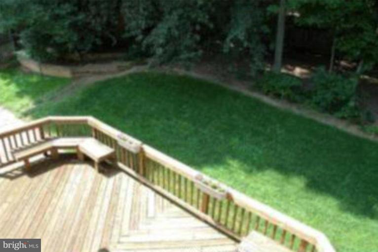 9213 Rockefeller Lane Springfield, VA 22153 - Photo 22 of 30 Deck