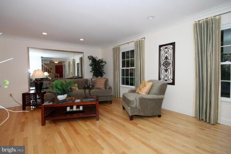 9213 Rockefeller Lane Springfield, VA 22153 - Photo 25 of 30 Living Room #3