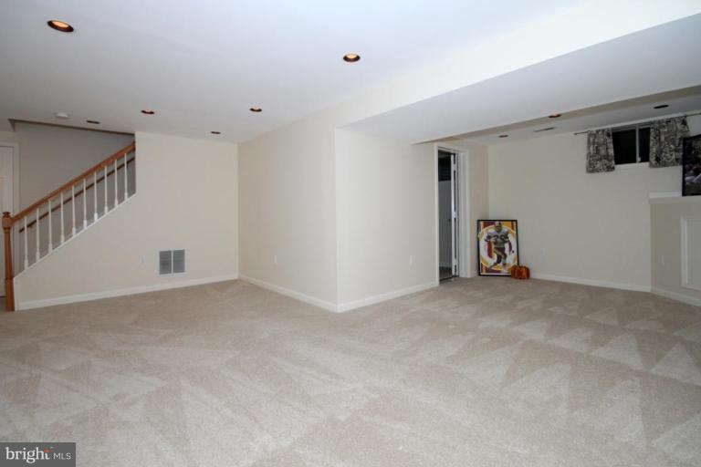 9213 Rockefeller Lane Springfield, VA 22153 - Photo 27 of 30 Recreation Room