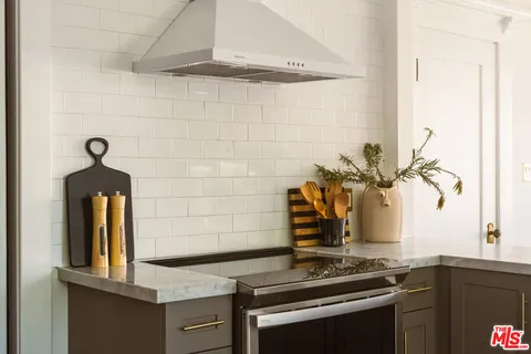 $999,000 | 1527 West 45th Street, Los Angeles, CA 90062