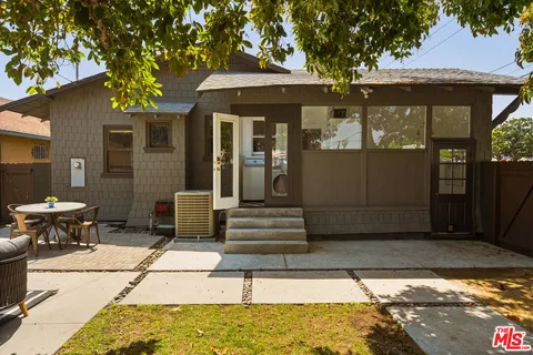 $999,000 | 1527 West 45th Street, Los Angeles, CA 90062
