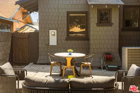 $999,000 | 1527 West 45th Street, Los Angeles, CA 90062