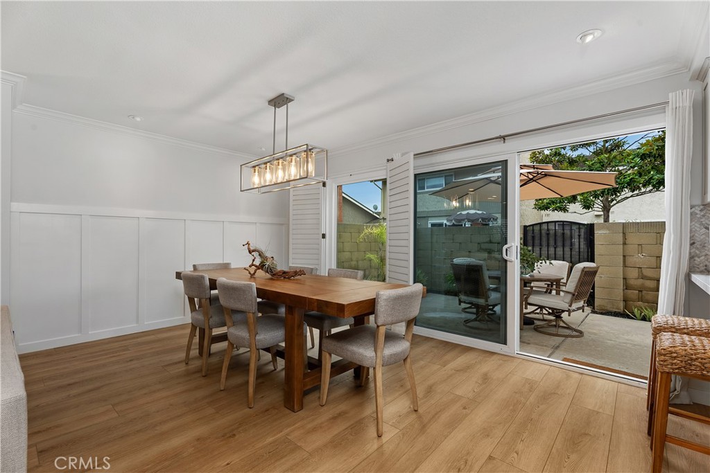 5112 Kingscross Road Westminster, CA 92683 - Photo 9 of 49 Nice dining area off kitchen