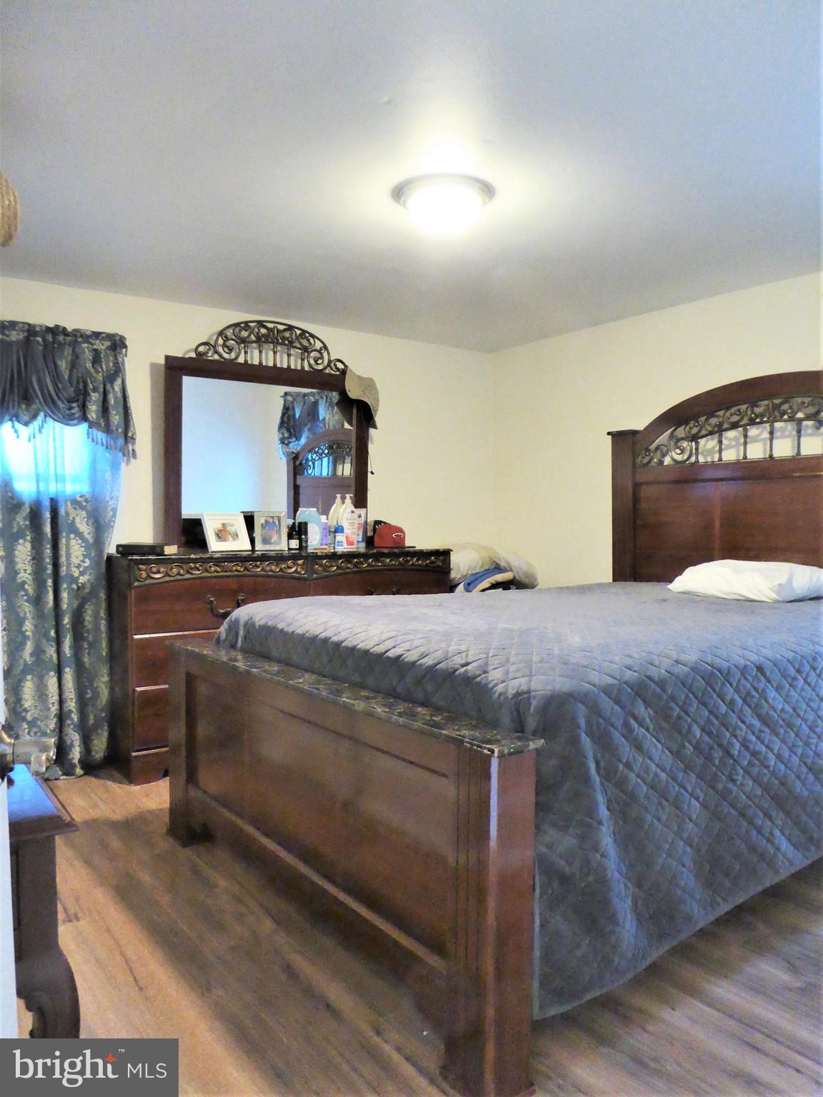 2650 Quakerbridge Road Hamilton, NJ 08619 - Photo 17 of 33 Master bedroom