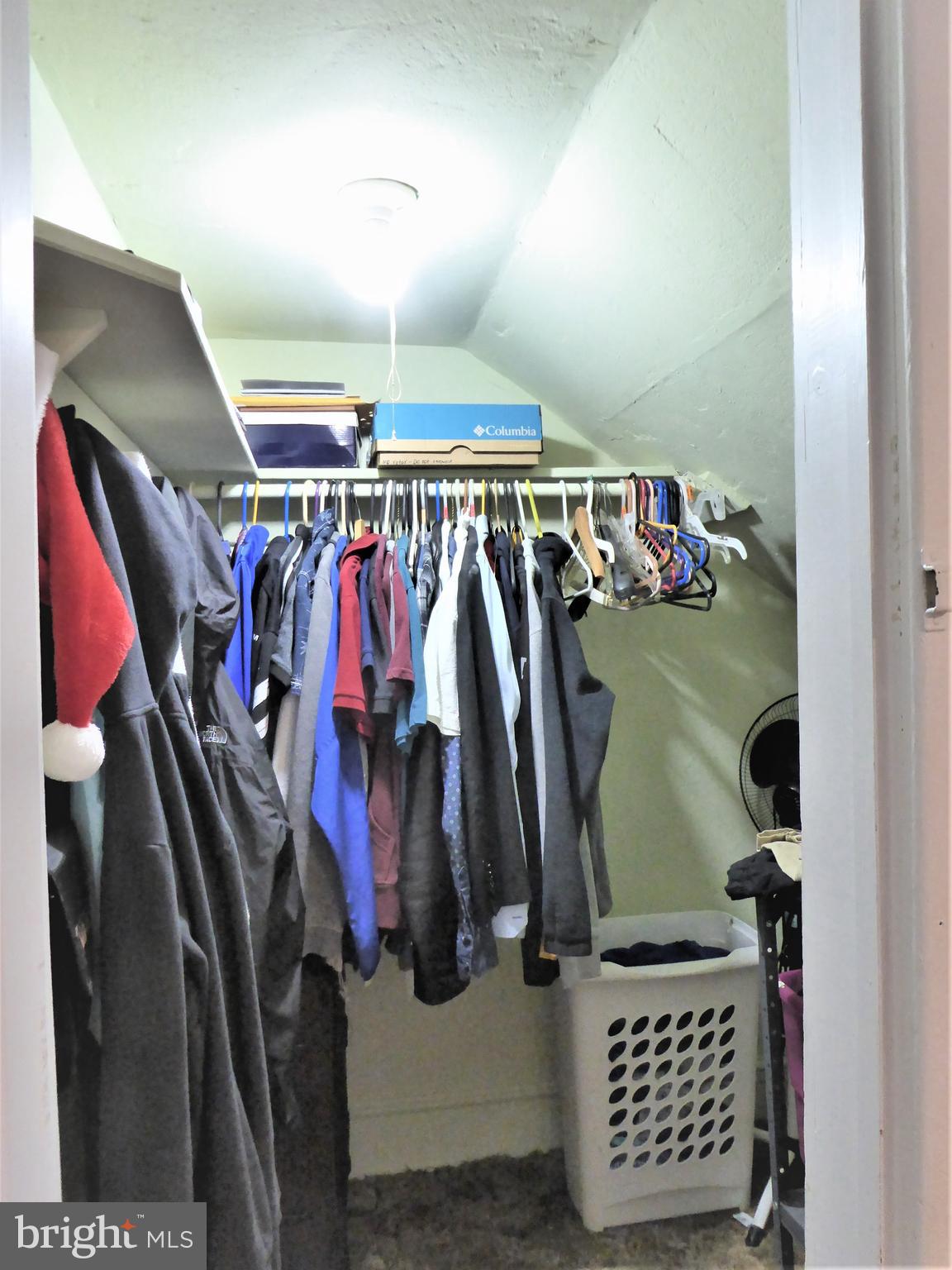 2650 Quakerbridge Road Hamilton, NJ 08619 - Photo 20 of 33 Large walk in closet.