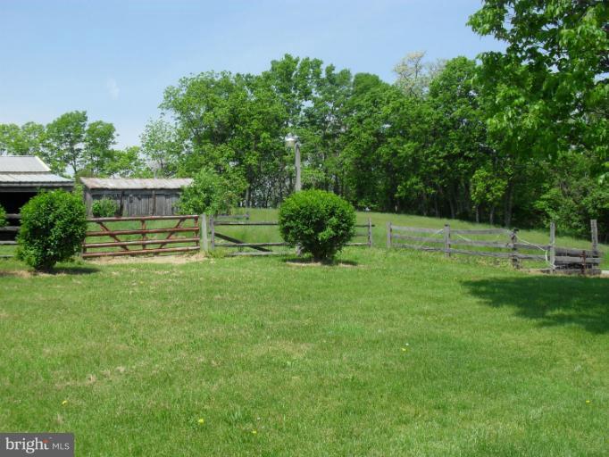 18557 Burnside Bridge Road Sharpsburg, MD 21782 - Photo 16 of 21 Exterior (Rear)