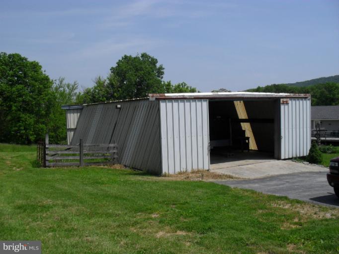 18557 Burnside Bridge Road Sharpsburg, MD 21782 - Photo 10 of 21 Exterior (General)