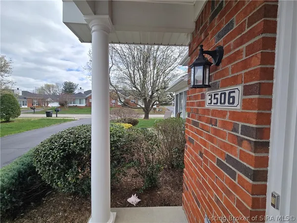 $335,000 | 3506 Stonecreek Circle, Unit C, Jeffersonville, IN 47130