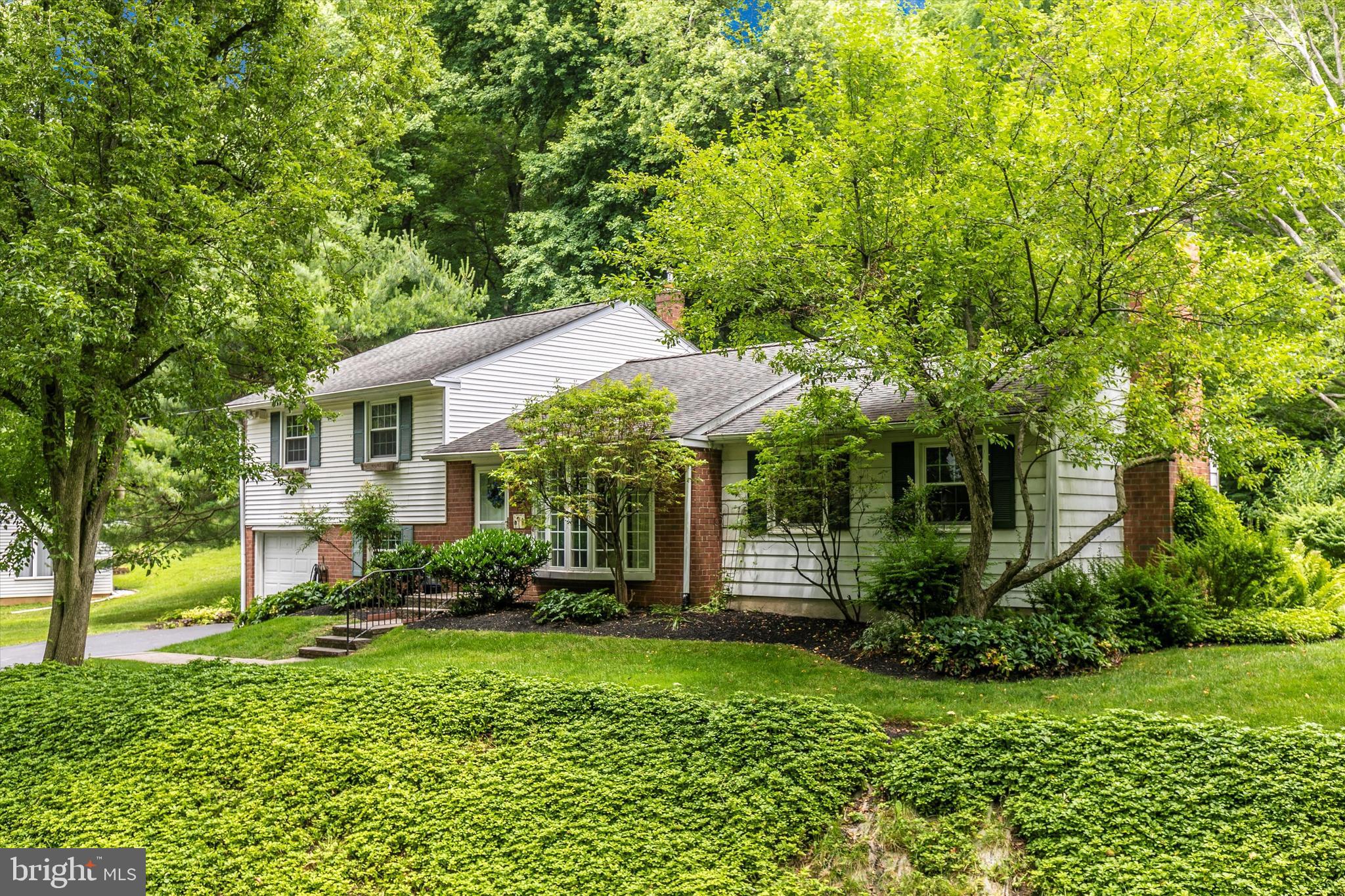 590 Brookwood Road Wayne, PA 19087 - Photo 1 of 81 Front of House