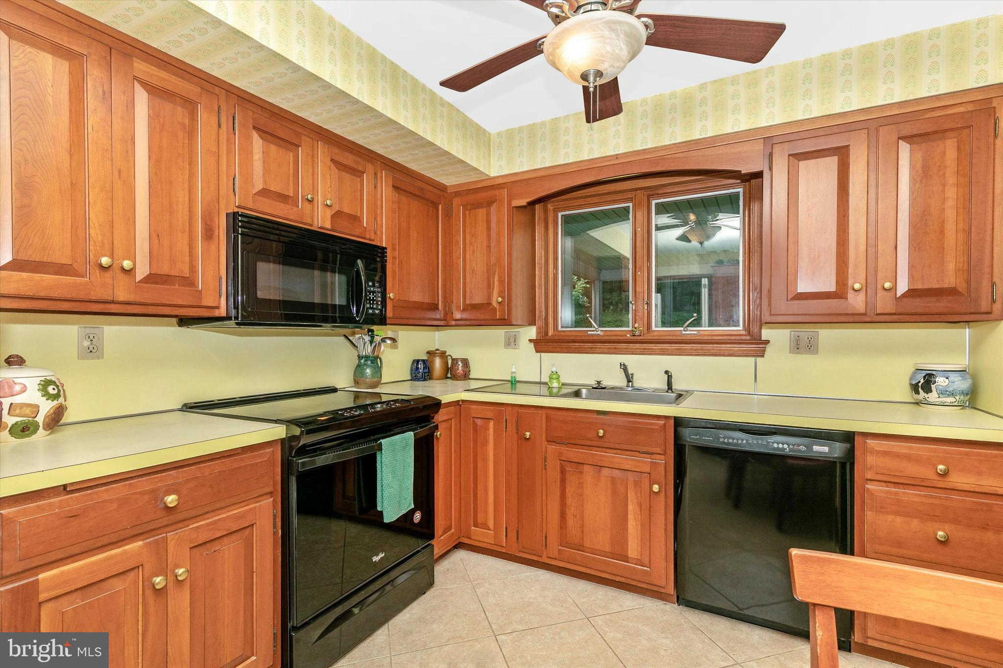 590 Brookwood Road Wayne, PA 19087 - Photo 20 of 81 Kitchen