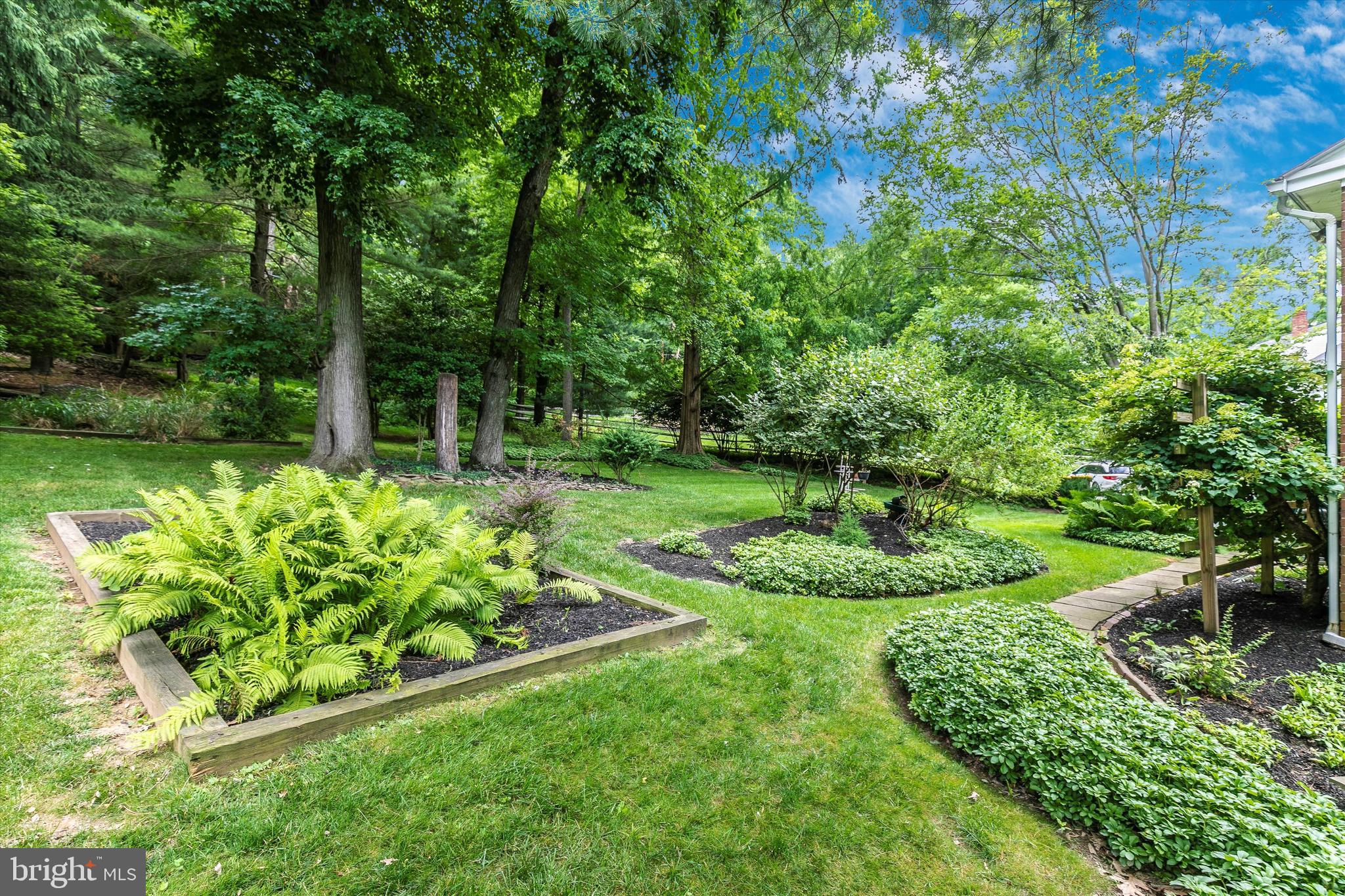 590 Brookwood Road Wayne, PA 19087 - Photo 53 of 81 Gardens