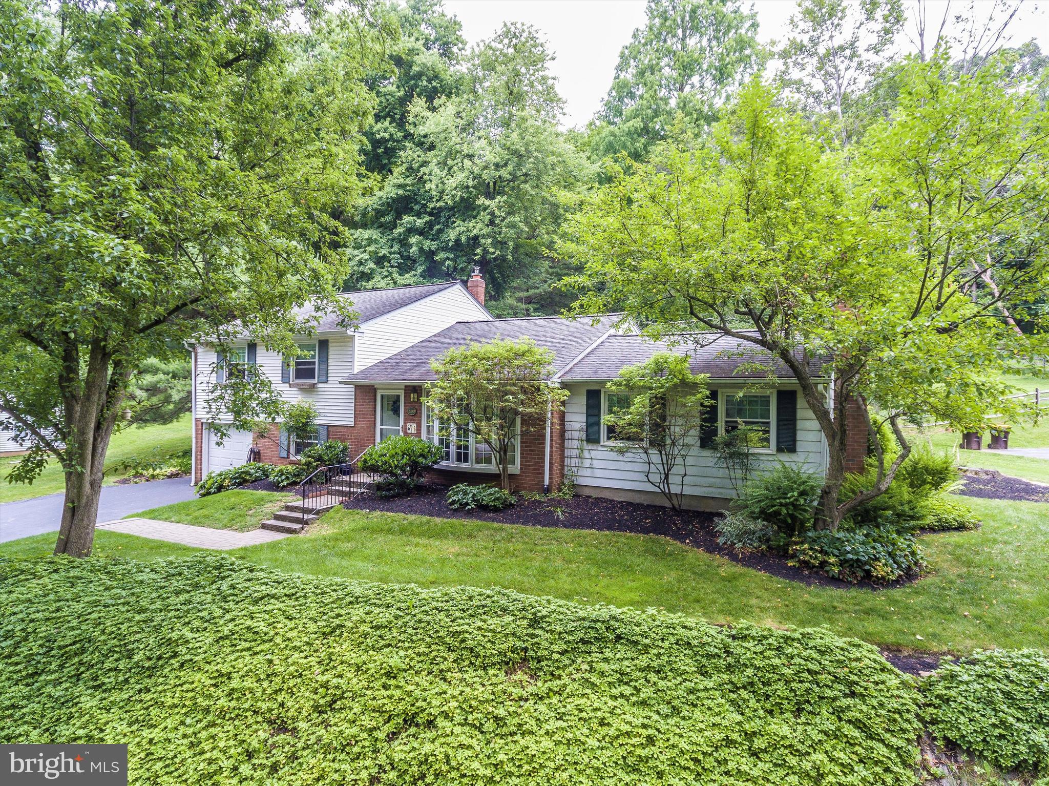 590 Brookwood Road Wayne, PA 19087 - Photo 69 of 81 Aerial Shots