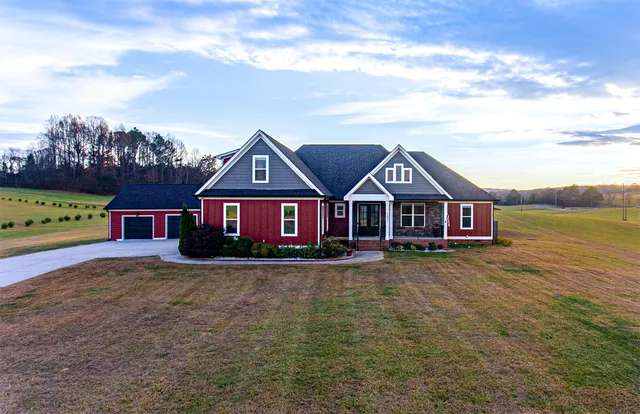 $860,000 | 5857 Dalton Pike Southeast, Cleveland, TN 37323