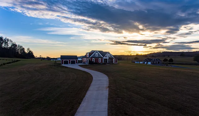 $860,000 | 5857 Dalton Pike Southeast, Cleveland, TN 37323