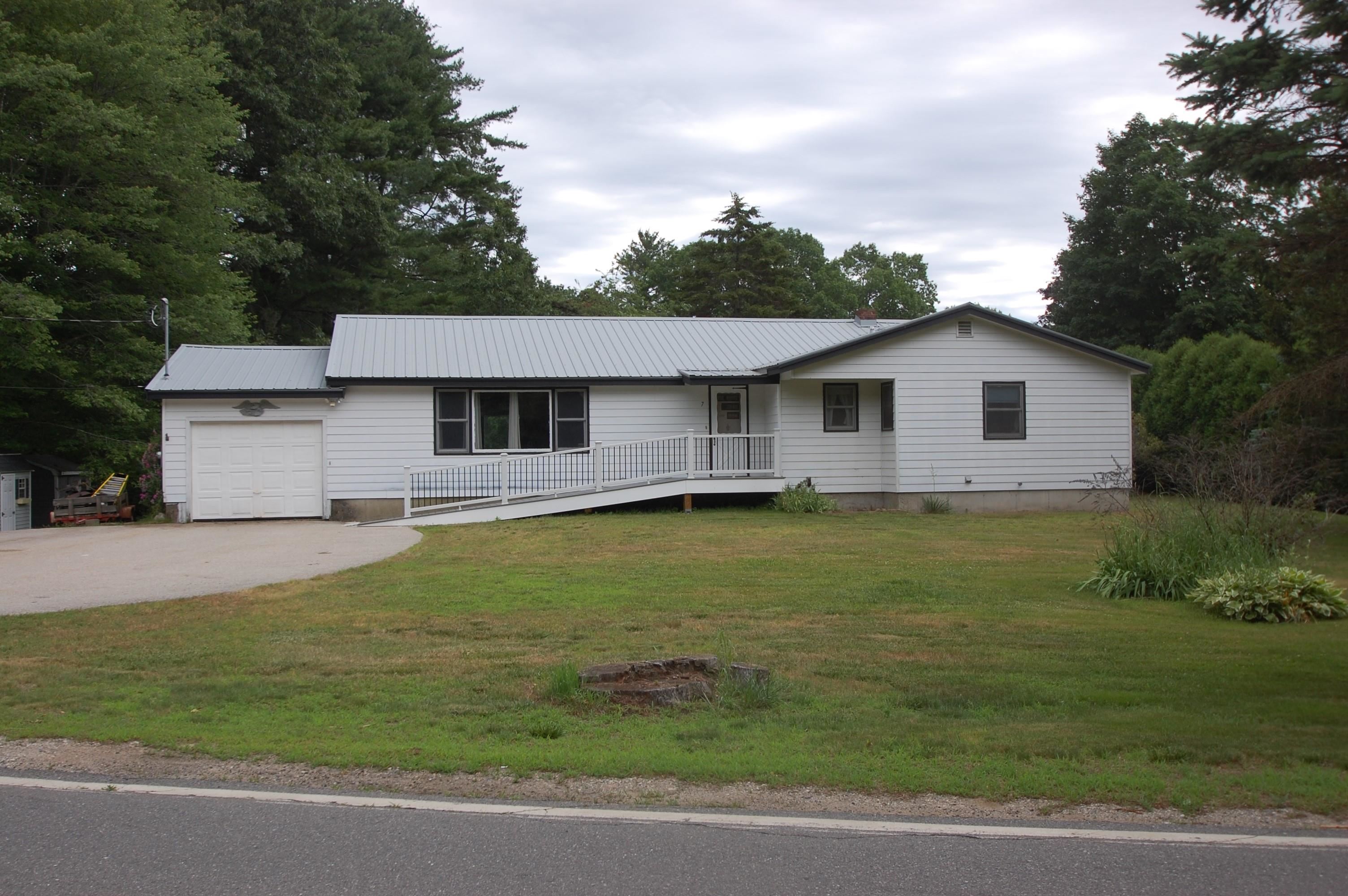 7 Hale Spring Road Plaistow, NH 03865 - Photo 1 of 31 Gallery Image 1