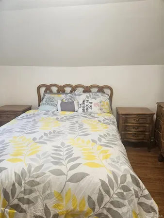 $2,000 | 12 Palmer Place, Unit 2, Valley Stream, NY 11580