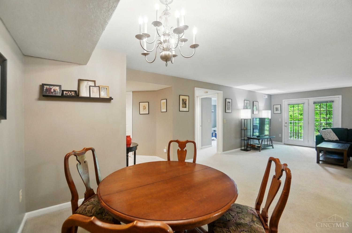 837 Neeb Road, Unit 2 Cincinnati, OH 45233 - Photo 12 of 36 Gallery Image 12