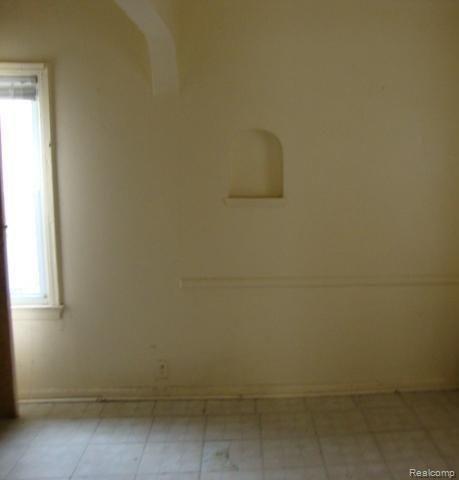 32686628 Dining Room.jpg