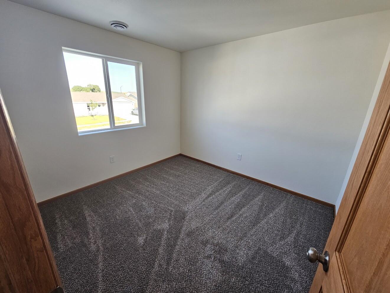 1045 Covey Run Road, Unit M9) Sheridan, WY 82801 - Photo 12 of 20 20250908_085052