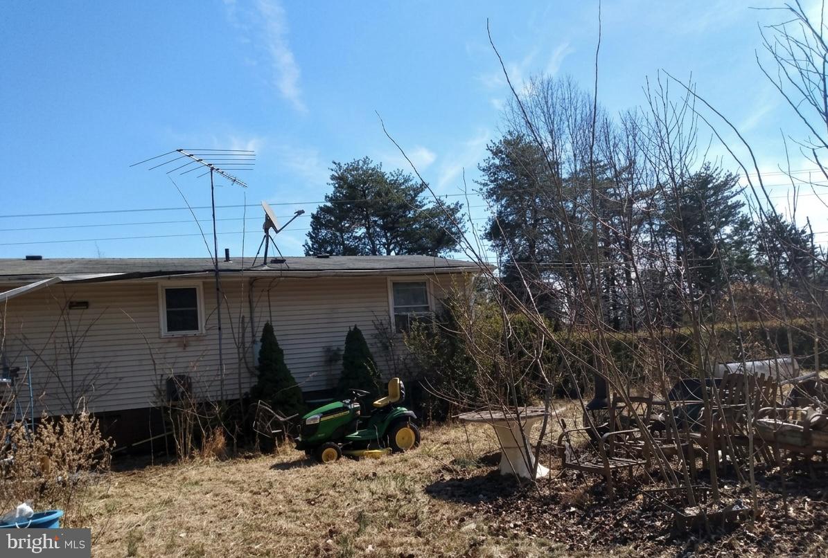 1248 Shores Road Palmyra, VA 22963 - Photo 10 of 13