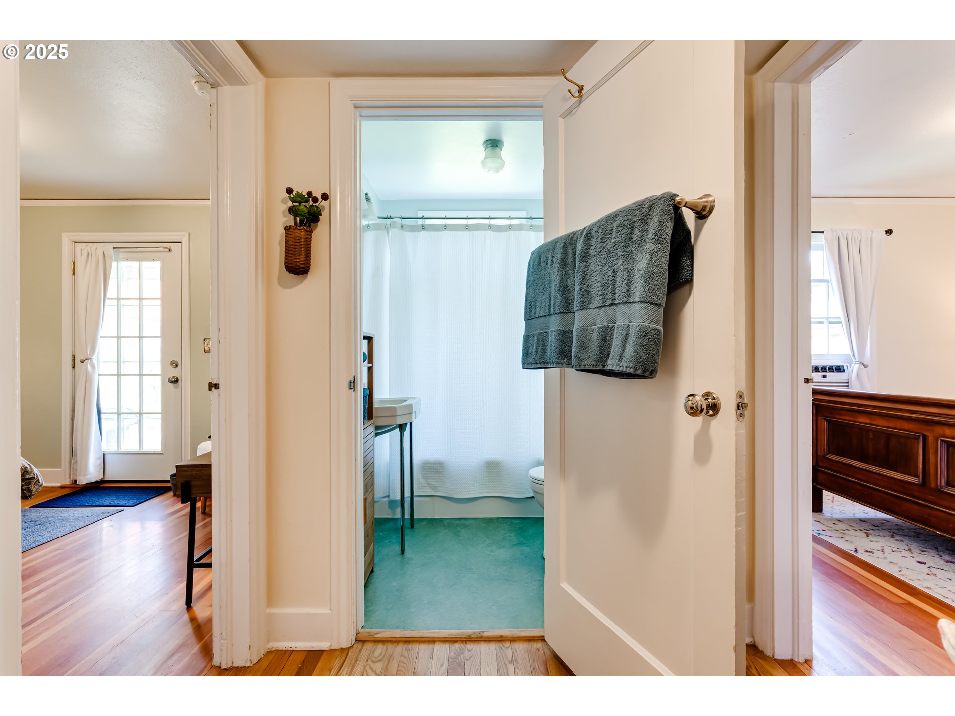 439 Almaden Street Eugene, OR 97402 - Photo 17 of 48