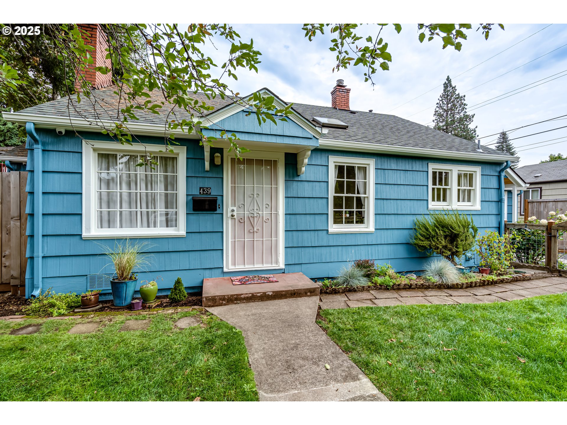 439 Almaden Street Eugene, OR 97402 - Photo 6 of 48