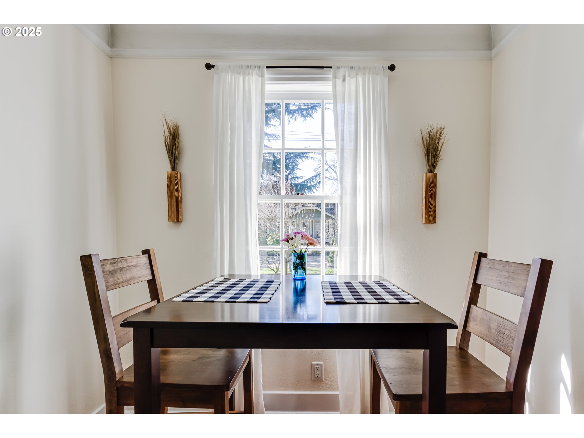 439 Almaden Street Eugene, OR 97402 - Photo 8 of 48