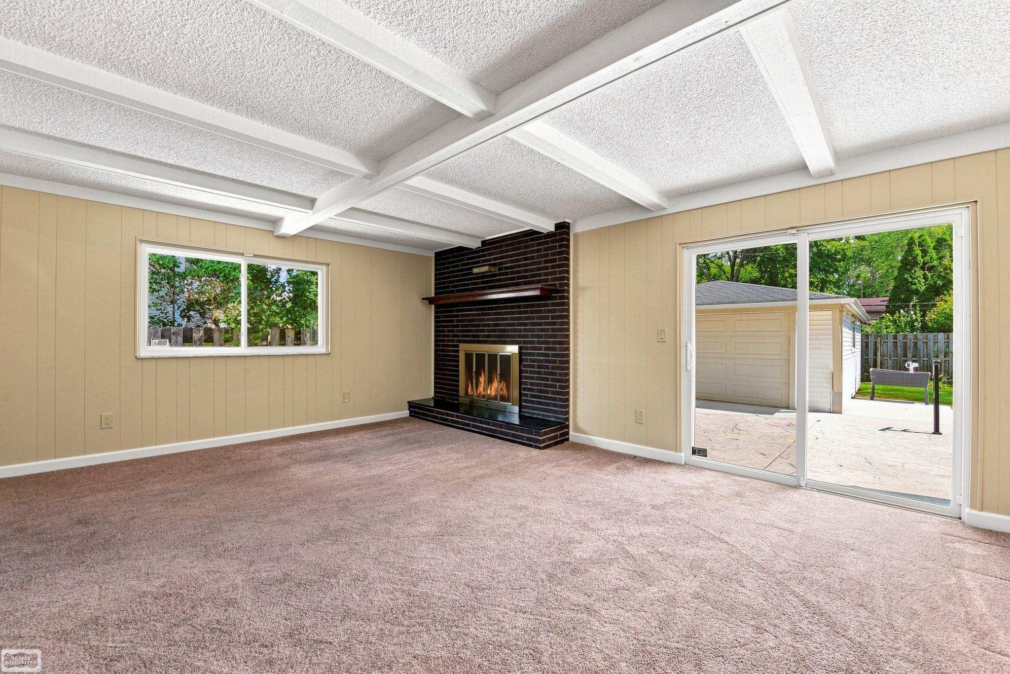 30648 Calahan Road Roseville, MI 48066 - Photo 10 of 31 Gallery Image 10