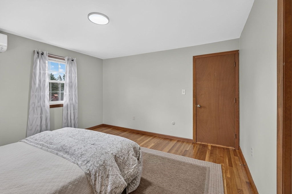 10 Hemlock Road Andover, MA 01810 - Photo 26 of 41