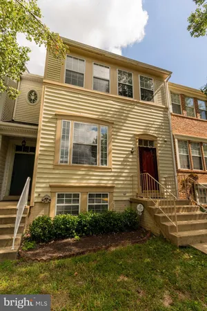 $2,600 | 3290 Gina Place, Woodbridge, VA 22193