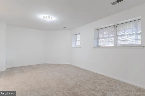 $2,600 | 3290 Gina Place, Woodbridge, VA 22193