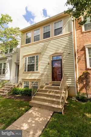 $2,600 | 3290 Gina Place, Woodbridge, VA 22193