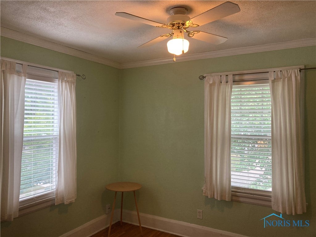 3643 Maxwell Road Toledo, OH 43613 - Photo 22 of 25 2nd bedroom with ceiling fan