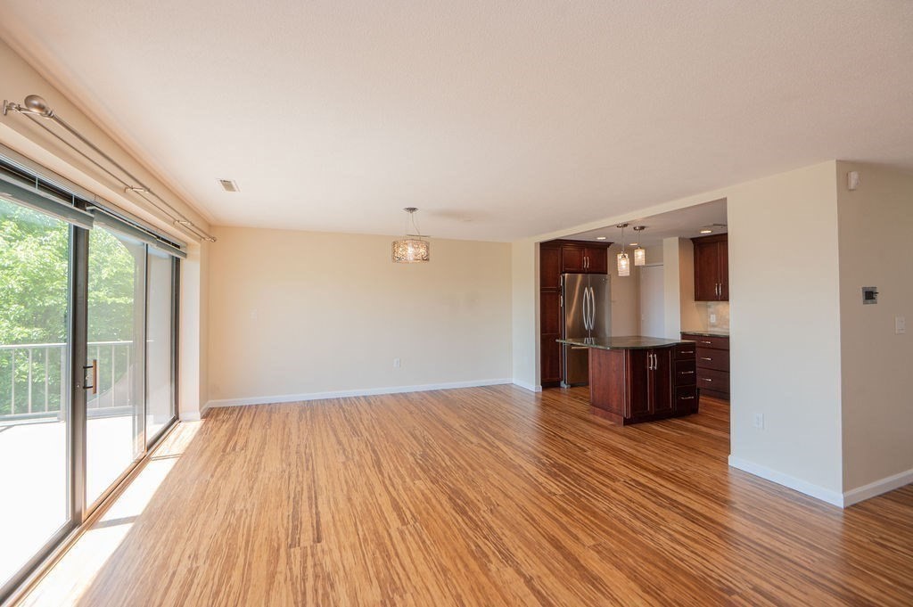 1002 Paradise Road, Unit PHH Swampscott, MA 01907 - Photo 12 of 36