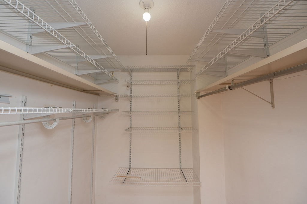 1002 Paradise Road, Unit PHH Swampscott, MA 01907 - Photo 16 of 36