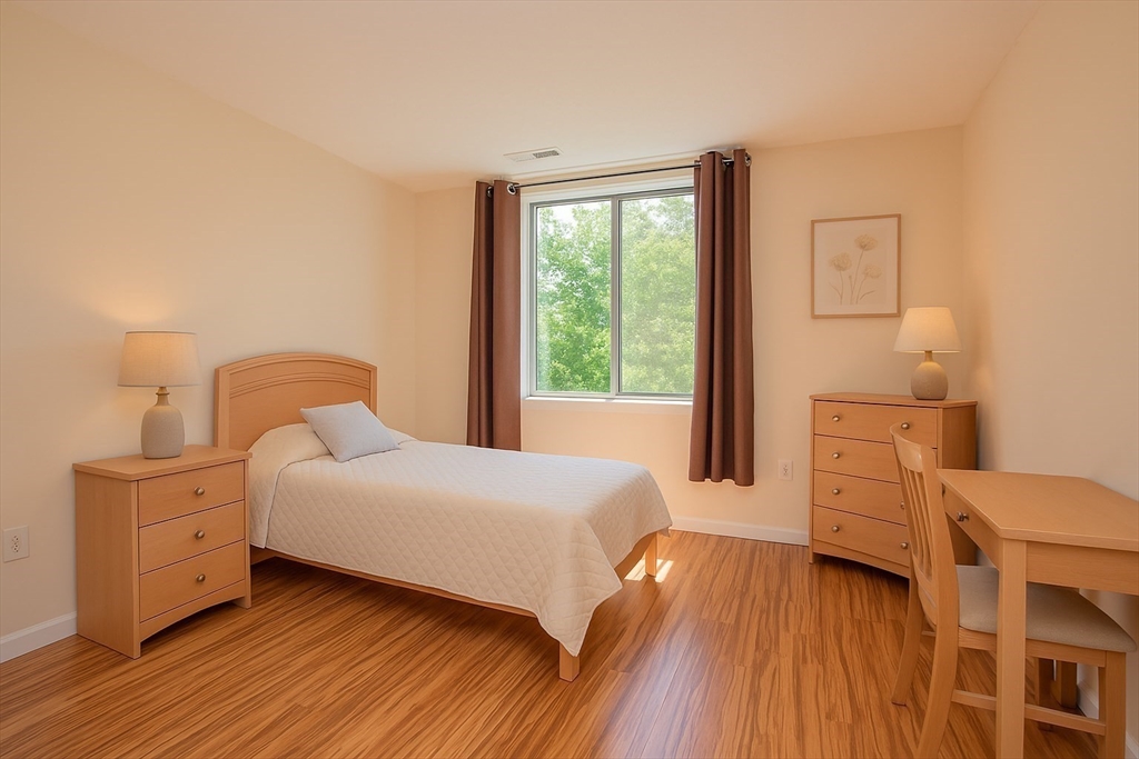 1002 Paradise Road, Unit PHH Swampscott, MA 01907 - Photo 17 of 36