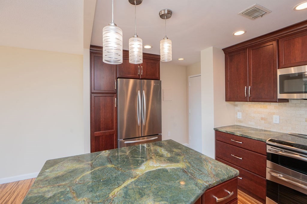 1002 Paradise Road, Unit PHH Swampscott, MA 01907 - Photo 4 of 36