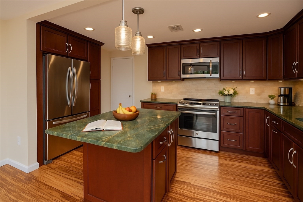 1002 Paradise Road, Unit PHH Swampscott, MA 01907 - Photo 6 of 36