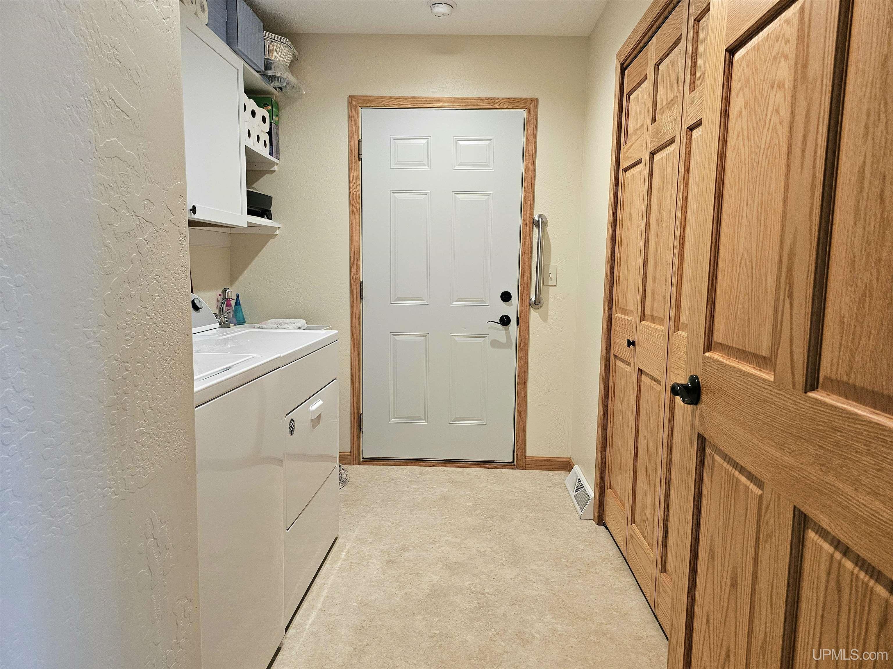 9157 Co Road Rapid River, MI 49878 - Photo 21 of 53