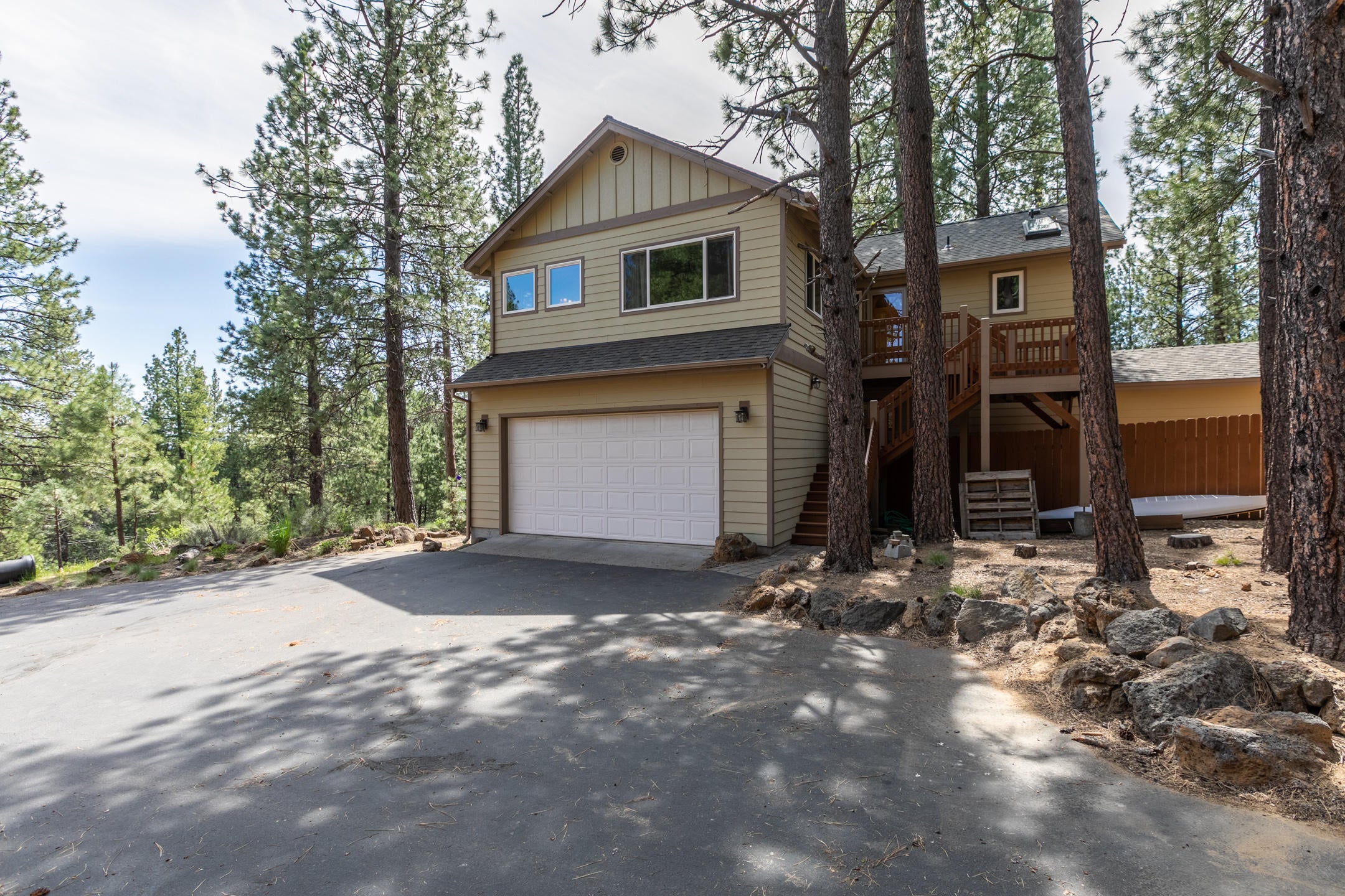 56959 Besson Road Bend, OR 97707 - Photo 3 of 38 2019_05_07_56959_besson_rd-1