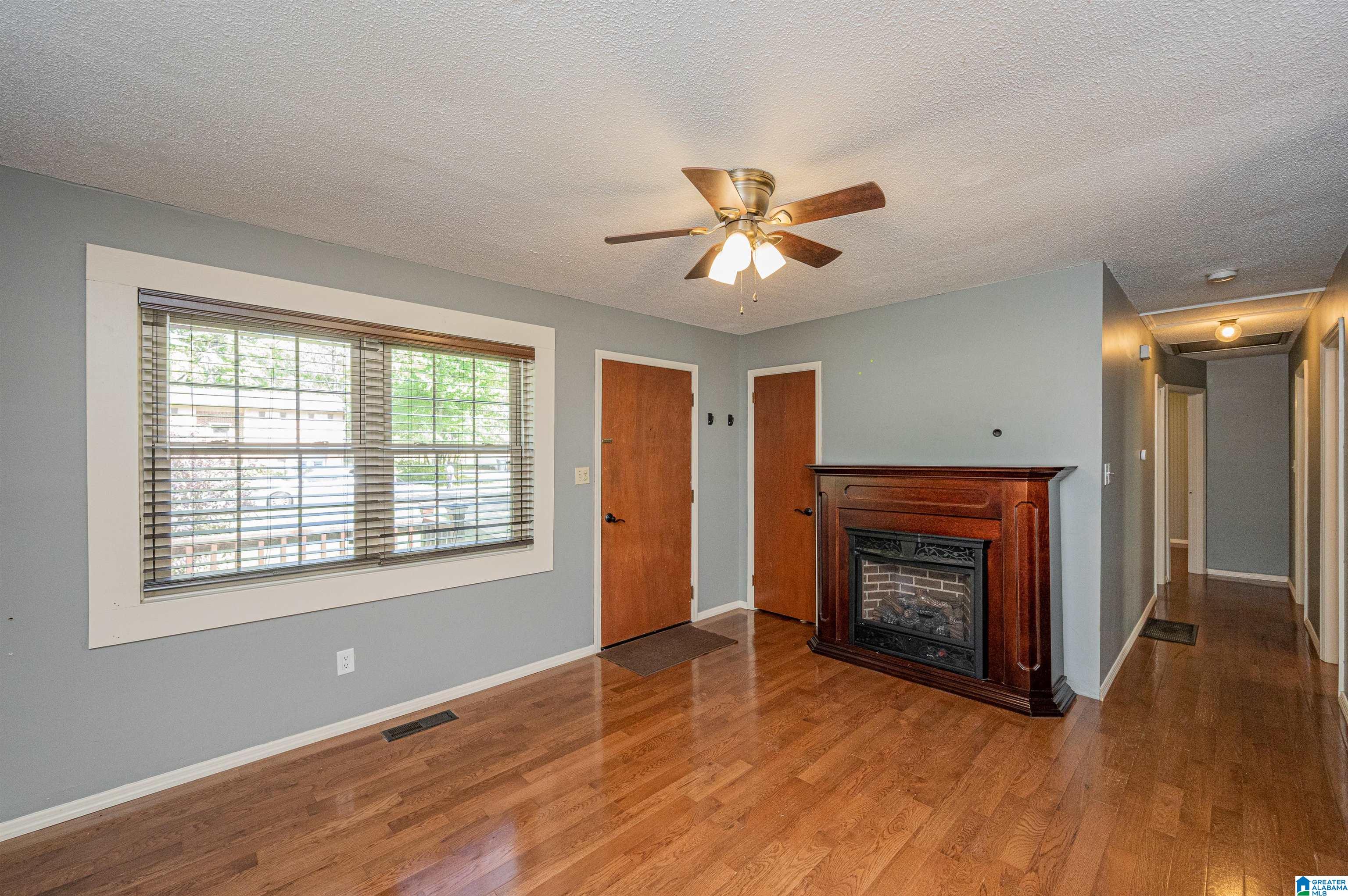 206 Connie Street Alabaster, AL 35007 - Photo 8 of 47