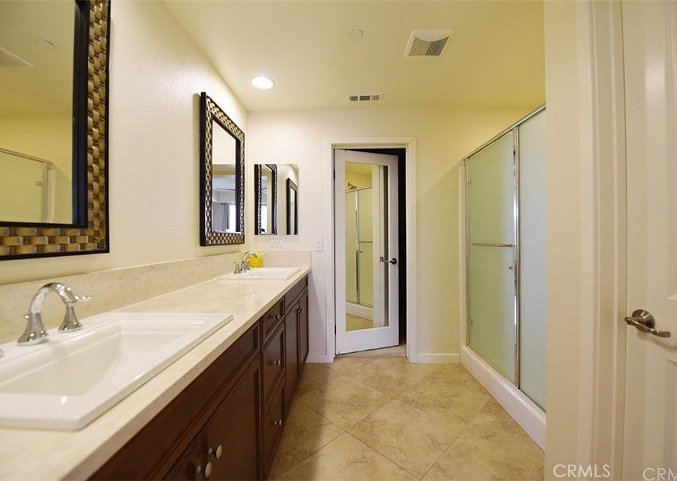 533 Rockefeller Irvine, CA 92612 - Photo 13 of 22