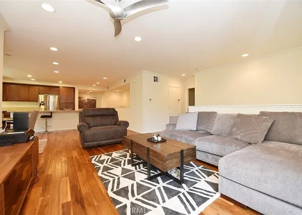 $4,600 | 533 Rockefeller, Irvine, CA 92612