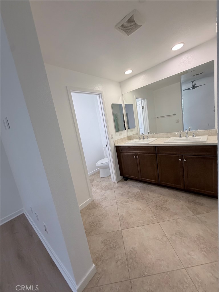 533 Rockefeller Irvine, CA 92612 - Photo 9 of 17